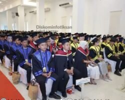 Hadiri Wisuda Periode XI Sarjana dan Magister Universitas Bina Insan Staf Ahli lll