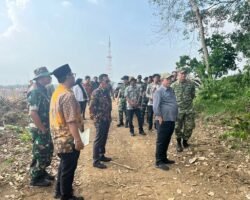 Bupati Lahat Didampingi Kadis PUPR Jeffran Azsyapputra Meninjau Lokasi Pengembangan Sektor Pertanian dan Perikanan
